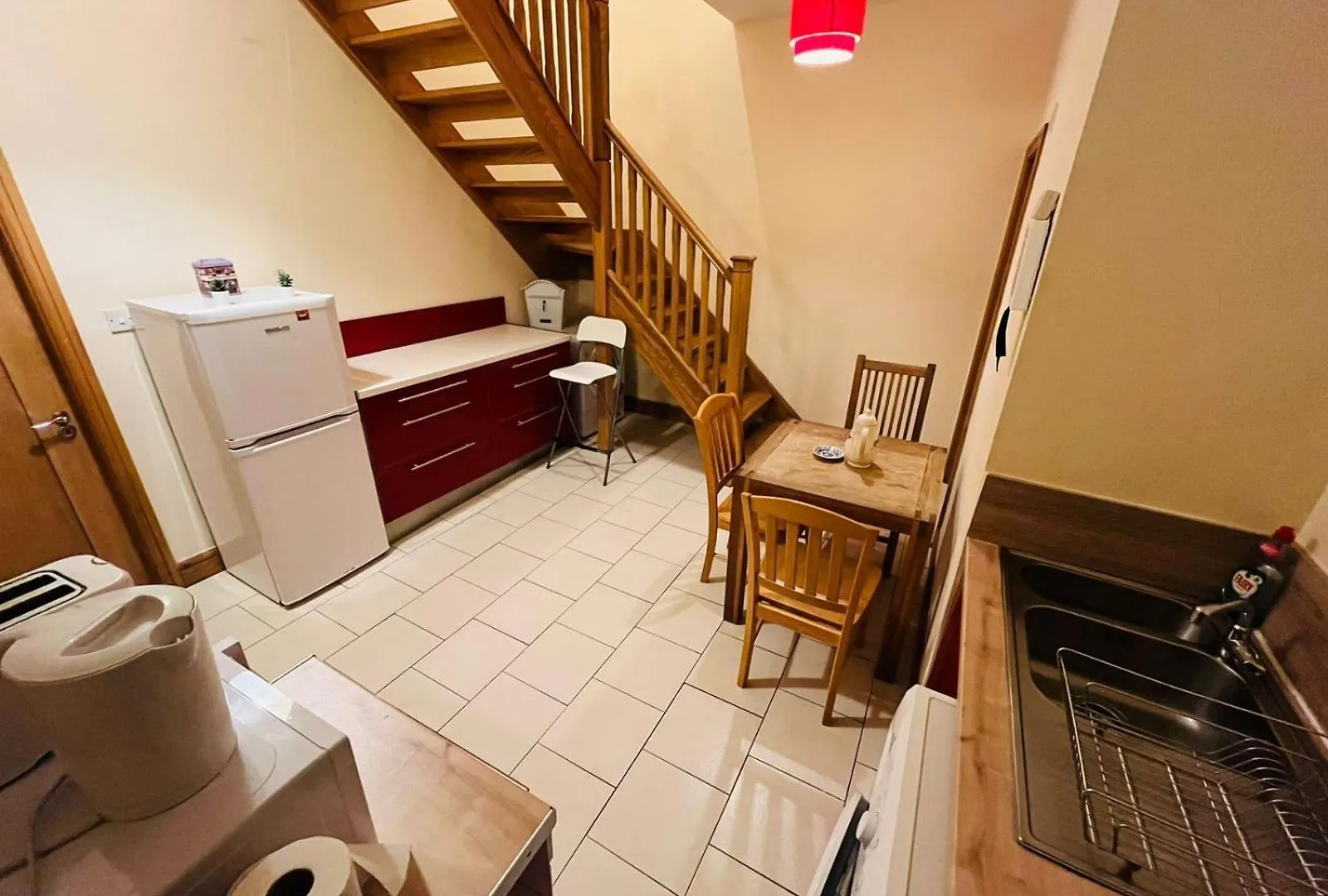 דבלין Dormitorio Grande D08 בית הארחה